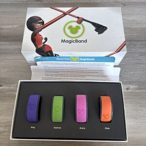 Disney Magic band set Of Four (unlinked - For Collection / Use Only)